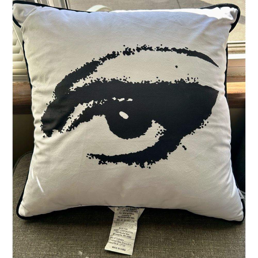 NWT Diane von Furstenberg for Target eye cushion pillow 20”x20”